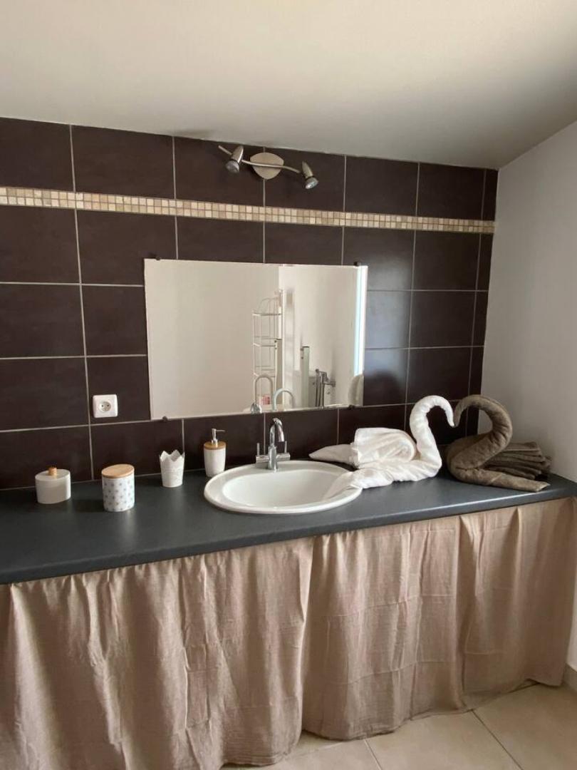 6f720905-34d1-4f59-82e4-317c4cd72bd4.jpg